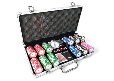 Набор для покера Nightman SE 300 фишек Номиналы 1, 5, 25, 50, 100
Сумма номиналов = 6800